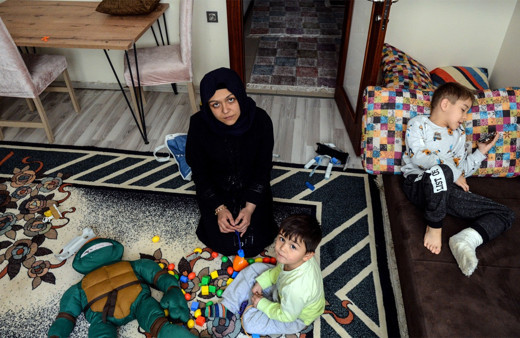 Kas erimesi (DMD) hastası Yunus Ömer ve Muhammed Enes yardım bekliyor