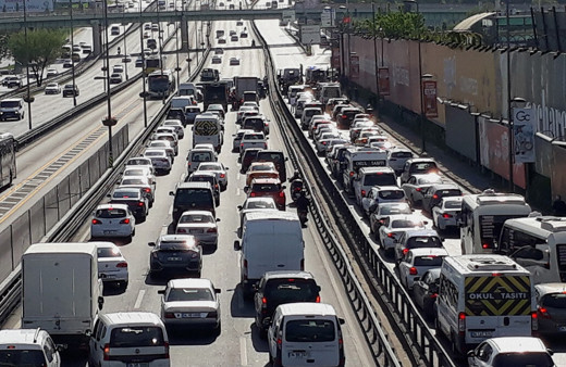 İstanbul'da yunus ekipleri kaza yaptı 2 polis yaralı
