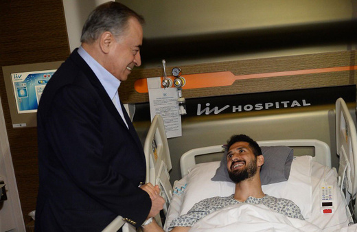 Mustafa Cengiz'den Emre Akbaba'ya ziyaret