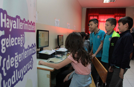 Kuveyt Türk’ten meraklı kaşiflere kodlama ve robotik eğitimi