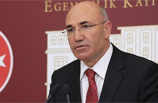 Mahmut Tanal aslen nereli kaç yaşında Mahmut Tanal eşi kimdir?