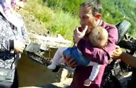 Minik kızına son kez sarıldı... Bırakmak istemedi! Hastanede yaşamını yitirdi