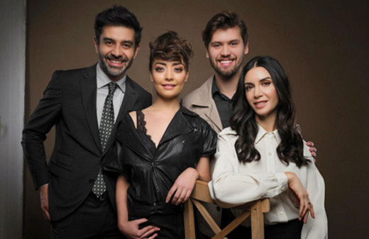 Ünlü oyuncu Cansel Elçin striptizci oluyor! Oğluna bakmak için yapacak