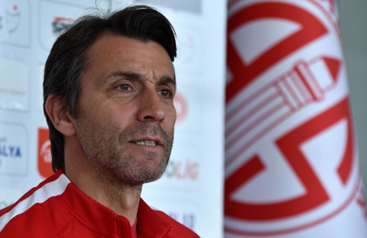 Antalyaspor'dan Bülent Korkmaz kararı