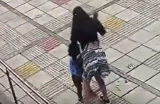 Çocuğa şiddet! Halası dövdü annenin söyledikleri pes dedirtti