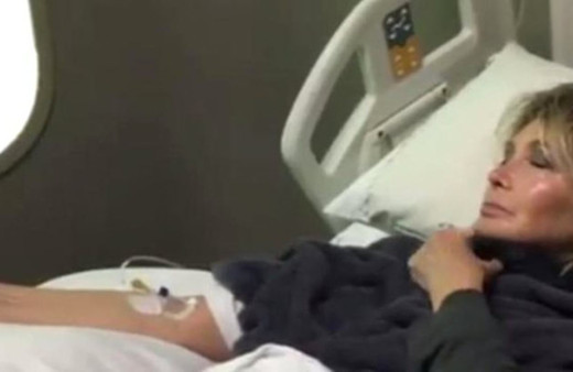 Filiz Akın'dan kötü haber! Hastaneye kaldırıldı