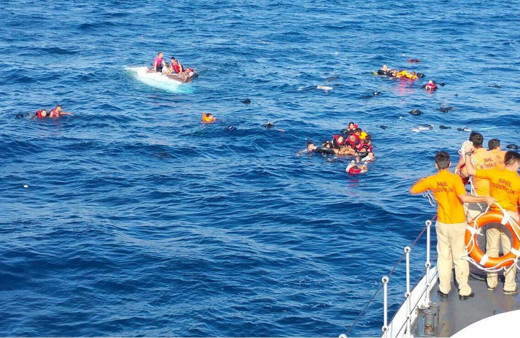 Kuşadası'nda 47 kaçak göçmen yakalandı