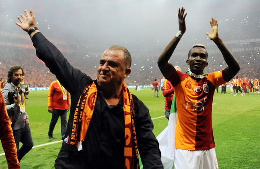 Fatih Terim'in zor kararı! İki isimden birini feda edecek
