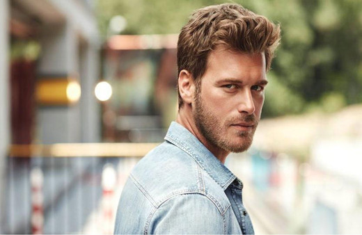 Kıvanç Tatlıtuğ'u Amerikalı kadınlar adım adım takip ediyor!