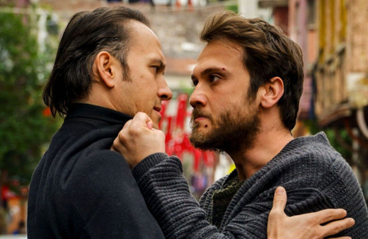 Çukur'un yapımcısına büyük şok! Ünlü yazar Azra Kohen mahkemeye verdi