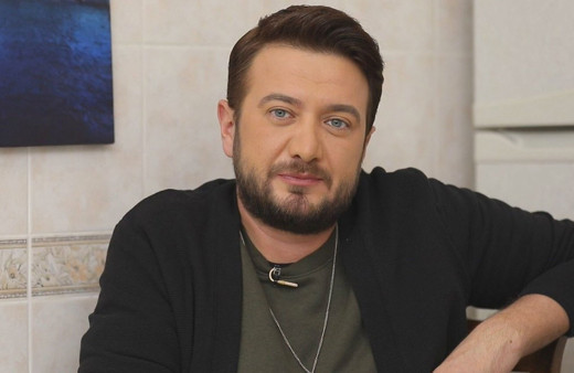 Yemekteyiz sunucusu Onur Büyüktopçu Yeşim Gül'ü paylaşıp isyan etti