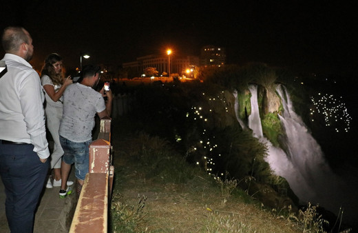 Antalya Düden Şelalesi'nde polisi alarma geçiren olay