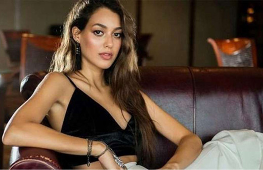 Üzerinde bir servet taşımıştı! Dilan Çiçek Deniz'den süpürgeli Cannes fotoğrafı