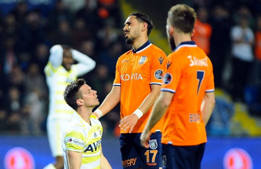 Fenerbahçe, İrfan Can ile ilgileniyor