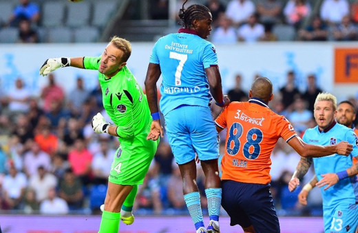 Emre'den sonra Fener'e ikinci Başakşehirli