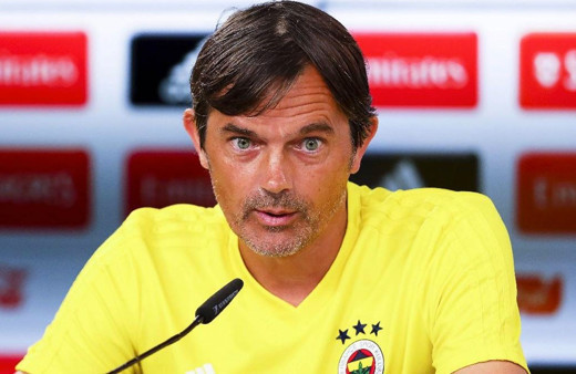 Phillip Cocu'ya La Liga'dan sürpriz talip