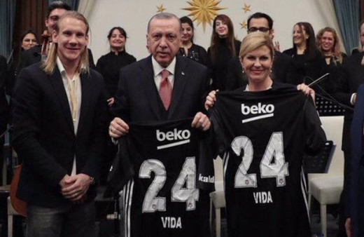 Erdoğan, Domagoj Vida'dan 3 çocuk yapmasını istedi!