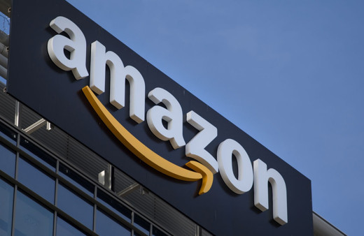 Amazon'un geliri arttı, Intel'in düştü