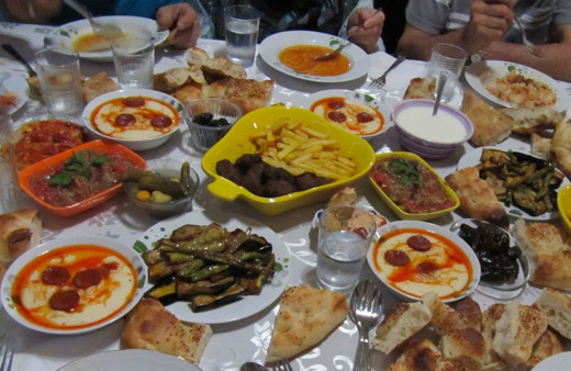 Yeni yılın ilk günü nasıl beslenmek gerekiyor?