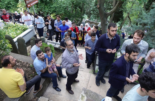 Necip Fazıl Kısakürek kabri başında anıldı