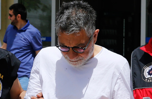 Zümrüt Apartmanı yazarı Abdullah Şevki'ye hapis istemi