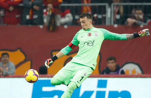 Dünya devinden Muslera'ya dudak uçuklatan rakam