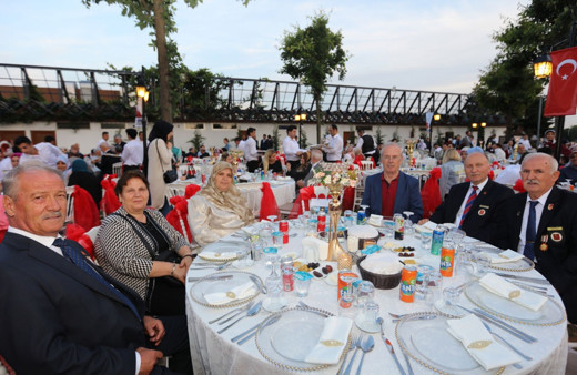 İBB Şehit yakınları ve Gazileri iftarda buluşturdu