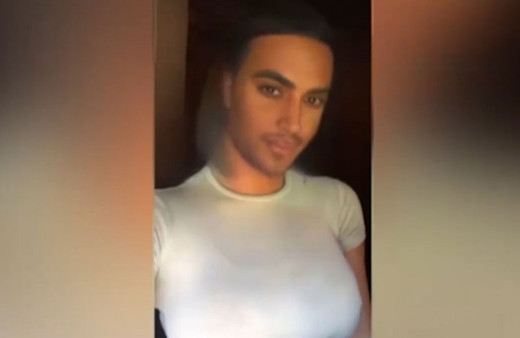 Herkes yapar; Kim Kardashian geri kalır mı?