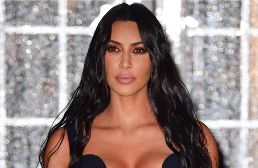 Kim Kardashian'ın erkek hali olay! Kourtney de ablasına uydu