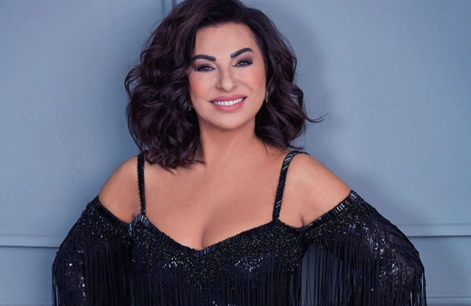 Nilgün Belgün cesur bikinisini giydi makyajsız hali ise şaşırttı