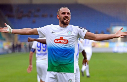 Vedat Muriç transferi bitiyor! Fenerbahçe ve Galatasaray savaşında son durum