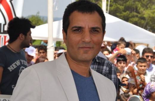 Yakalama kararı çıkartıldığı söyleniyordu Rafet El Roman sessizliğini bozdu