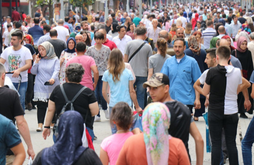 Sakarya'da 4,6 büyüklüğünde deprem İstanbul'da da hissedildi