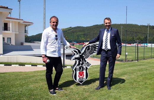 Beşiktaş'tan sürpriz transfer! Yeni golcüyle el sıkışıldı