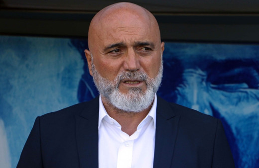 Sezon bitti Hikmet Karaman genç eşiyle İspanya tatiline başladı