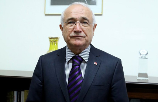 Cemil Çiçek'ten dikkat çeken açıklamalar