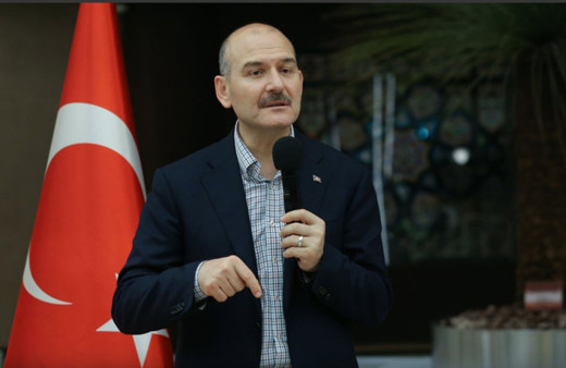 Bakan Soylu: Ömründe namaz kılmayan adamlar konuşuyor