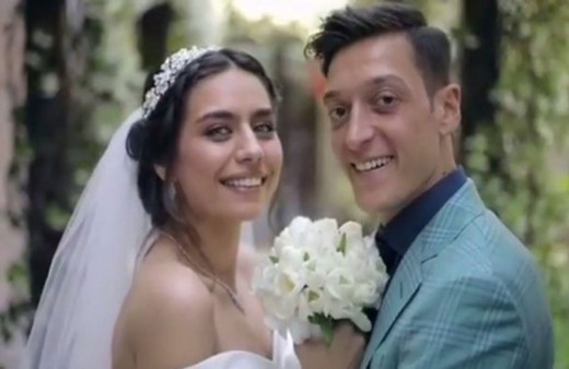 Amine Gülşe ve Mesut Özil evlendi! Düğüne ünlü akını oldu