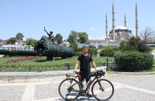 Bisikletle seyahat eden Yüksel 8 günde İzmir'den Edirne'ye gitti