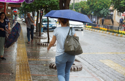 Meteoroloji'den sağanak yağış uyarısı