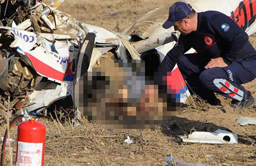 Manavgat'ta uçak kazası! Pilot yaşamını yitirdi, 2 de yaralı var