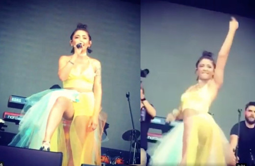 Melek Mosso konserinde ne dedi Melek Mosso kimdir gerçek adı?