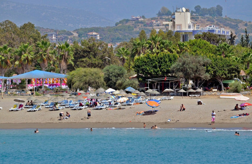 Antalya Gazipaşa'daki Suriyelilere plaj yasağında yeni gelişme