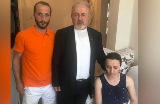 AK Partili Mustafa Yeneroğlu isyan etti! Türkiye'yi terkedecek Ermeni aileye yapılanlar