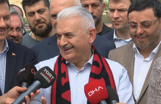 Binali Yıldırım'dan 'kırık karne' sorusuna  güldüren yanıt