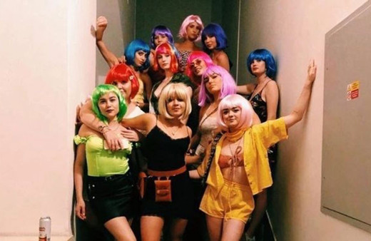 Özel jetle bekarlığa veda! Game of Thrones'un yıldızının olay bekarlığa vedası!