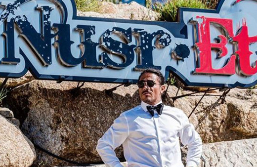 Nusret Gökçe Mykonos'ta restoranını açtı bakın nasıl kutladı