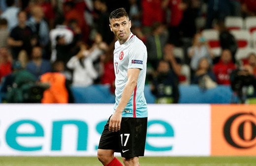 İtalyanlar Burak Yılmaz için uçak kaldırdı!