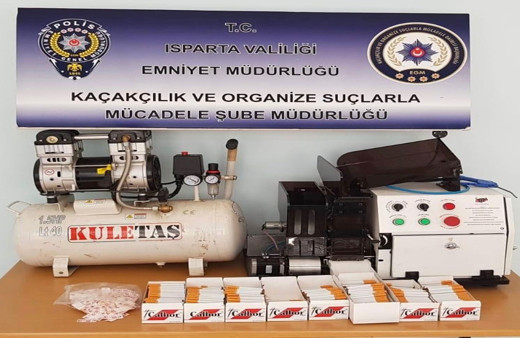 Kaçak sigara üreten karı koca kurdukları düzenekle yok artık dedirtti!