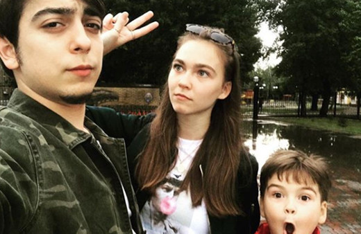 Miray Akay kaç yaşında Miray Akay'ın nişanlısı Atilla Doğukan Türkyılmaz kimdir?